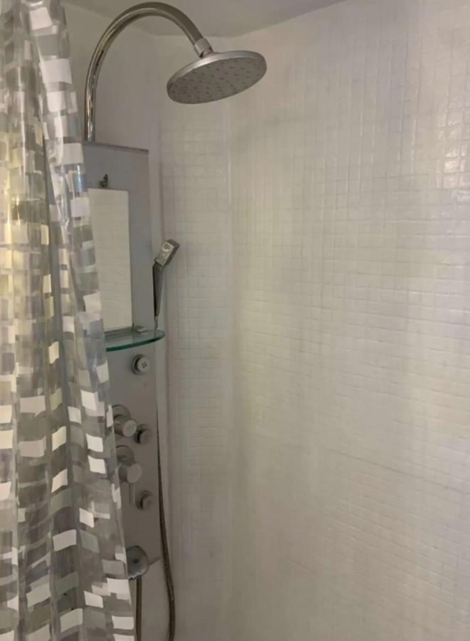 El Capricho De Nina En Lavapies Apartman Madrid Kültér fotó